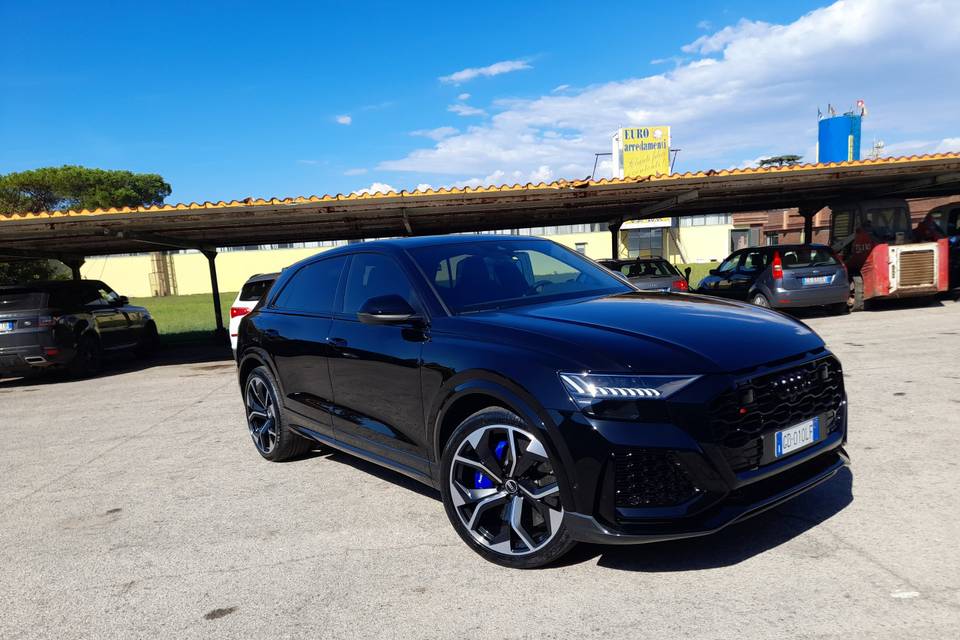 Audi RSQ8