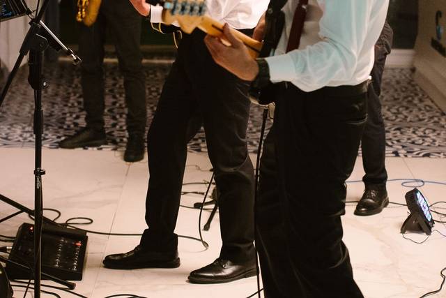 Special Day - Live Music