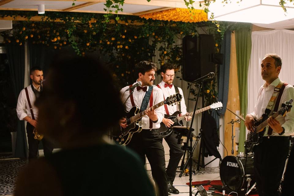 Special Day - Live Music
