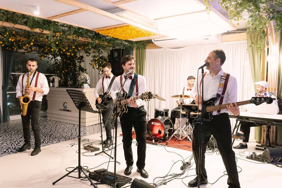Special Day - Live Music