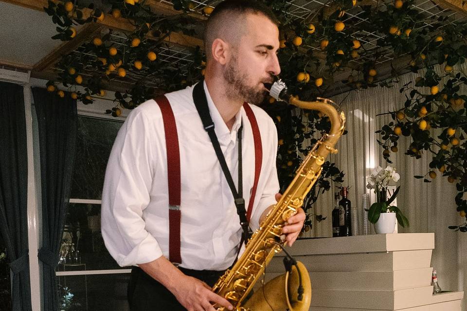 Special Day - Live Music
