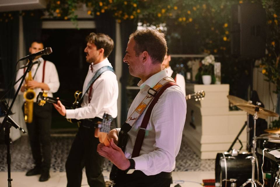 Special Day - Live Music