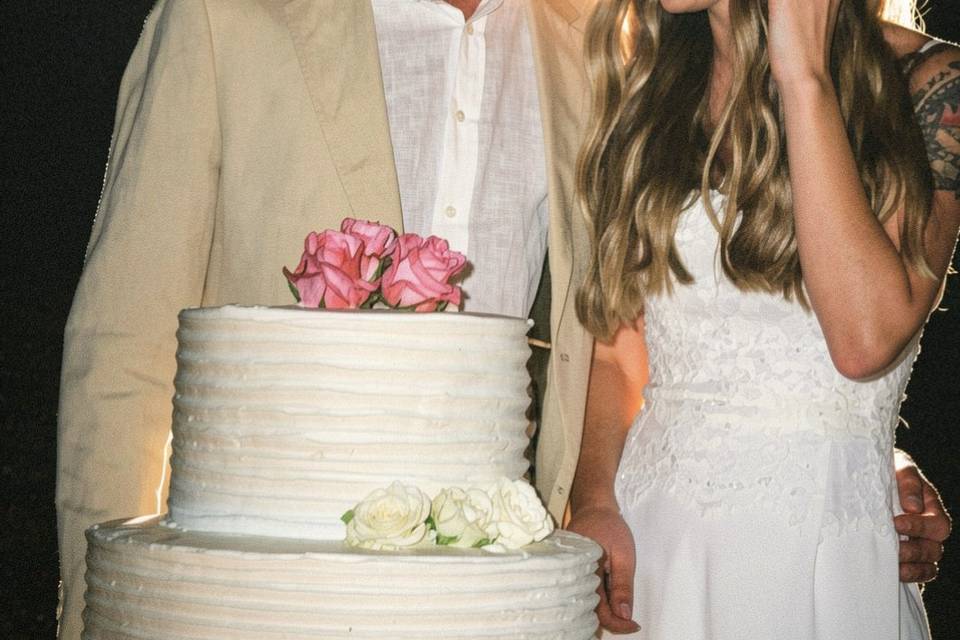 La torta e il brindisi