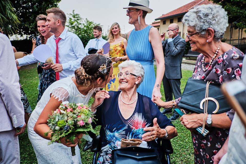 Parola d'ordine Viva le nonne!