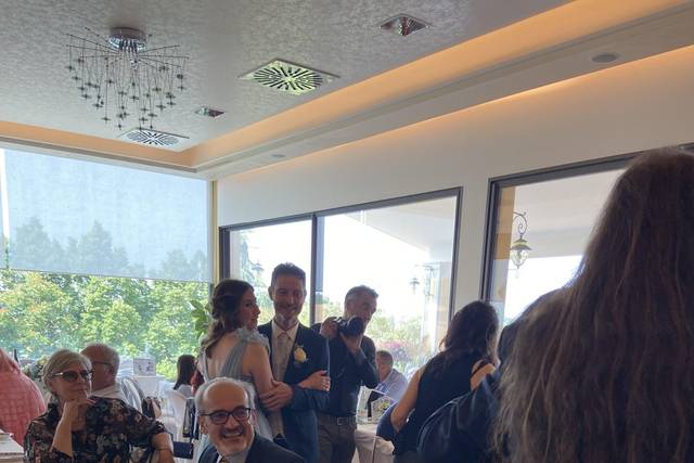 Ballo sposi e invitati