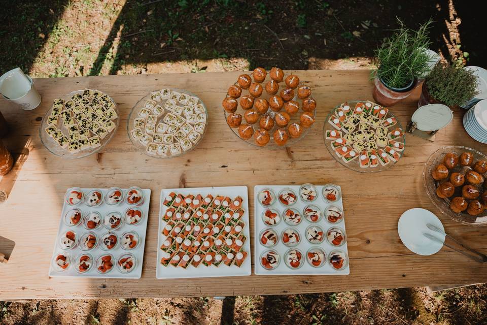 buffet_aperitivi_piatto_vetro