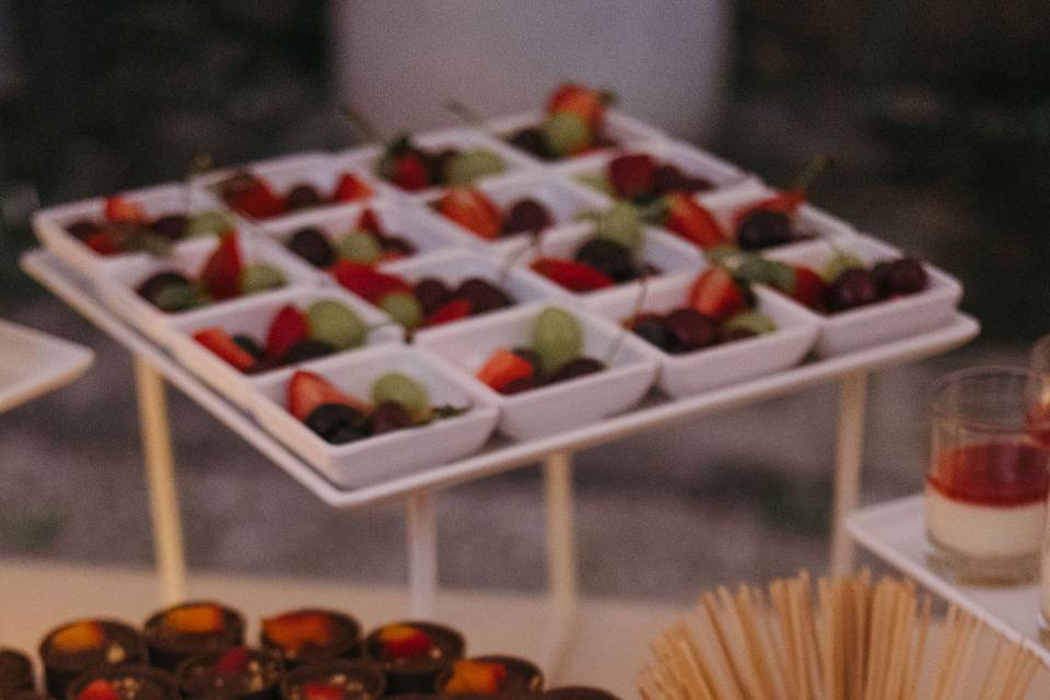 Frutta e dolcetti matrimonio