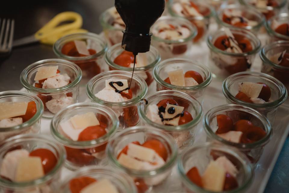 spuntino_bicchieri_con_salse
