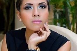 Trucco invitata frontale