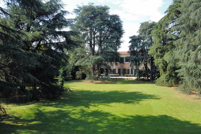 Villa Airaghi