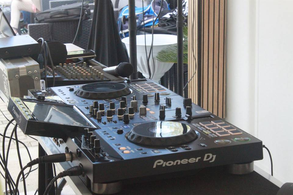 Dj set