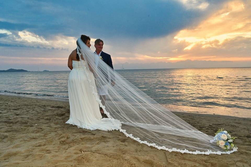 Luxory beach wedding