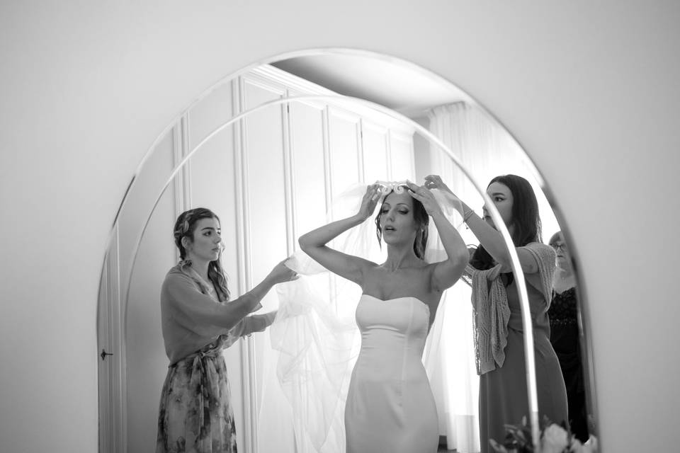 Dressing bride