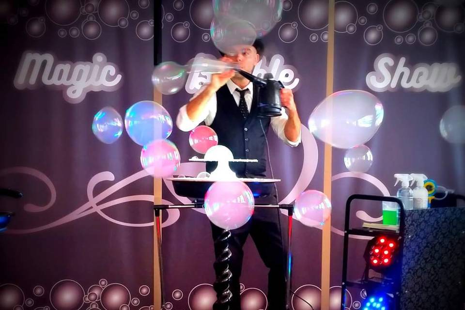 Magic bubble show