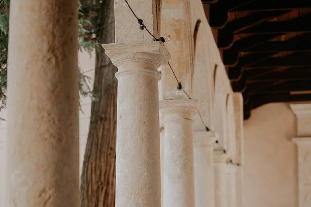 Columns (Ph Sara Busiol)