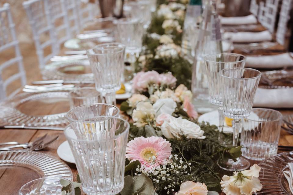 Nude table