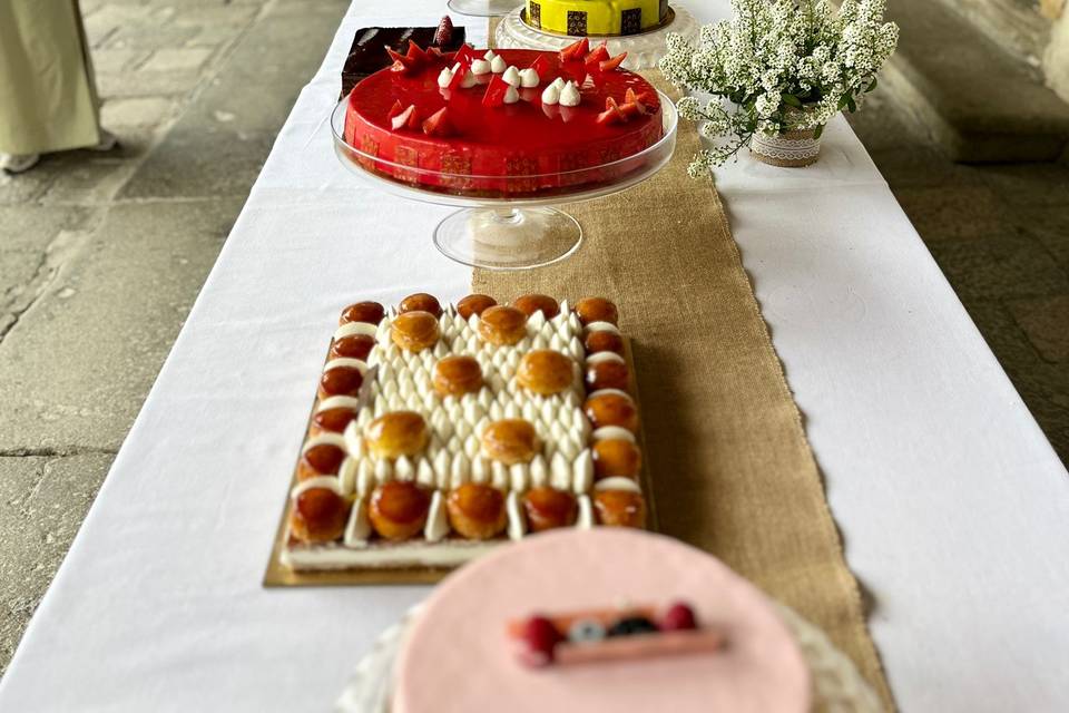 Buffet di torte al taglio