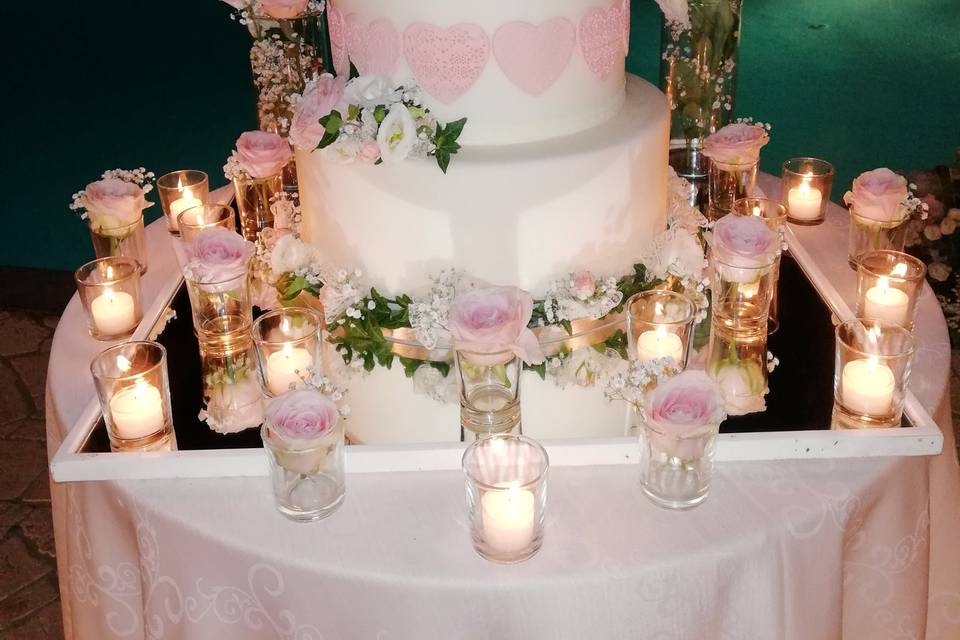 Wedding cake con frutta fresca