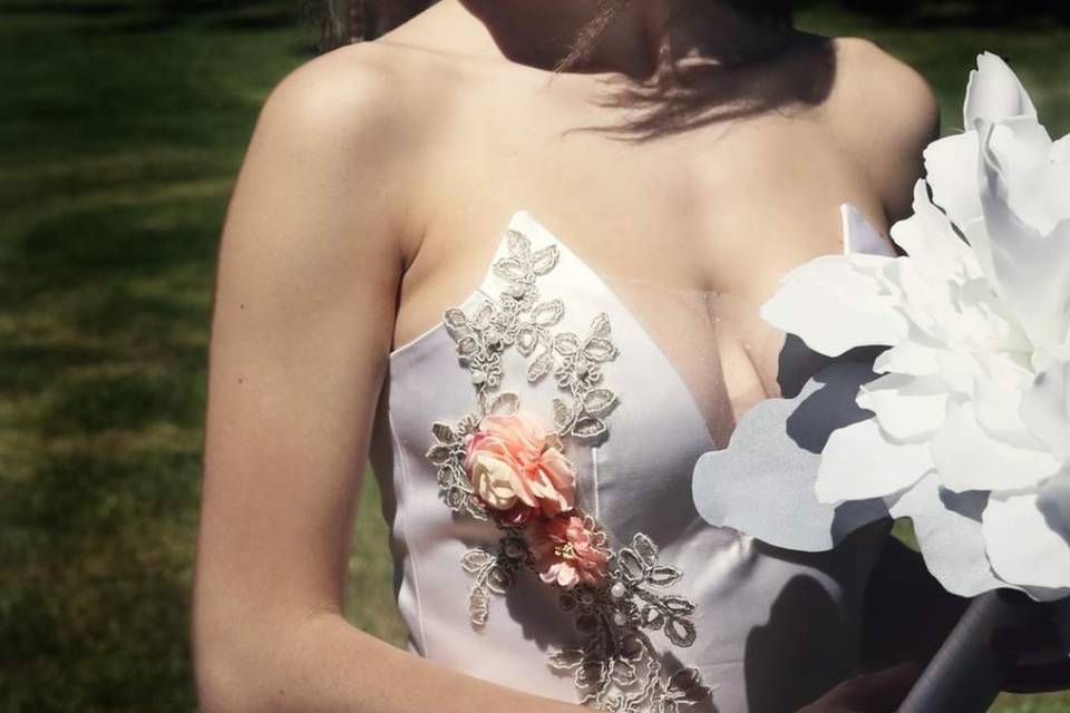 Dettagli sartoriali sposa 2022