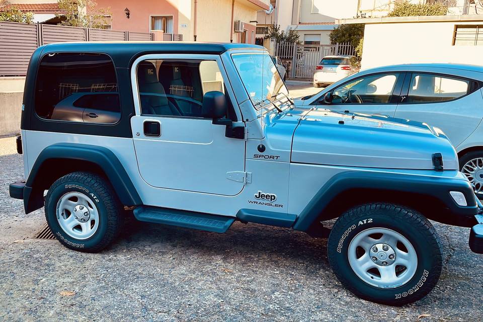 Jeep Wrangler Sport