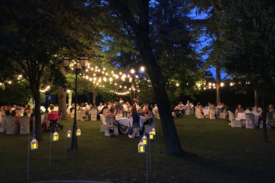 Matrimonio nel parco