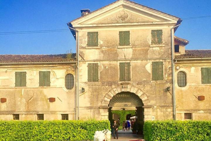 Cantine Amistani Cà Bressa