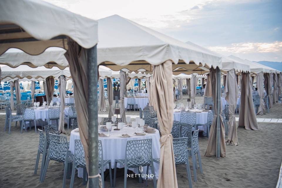 Cena in spiaggia