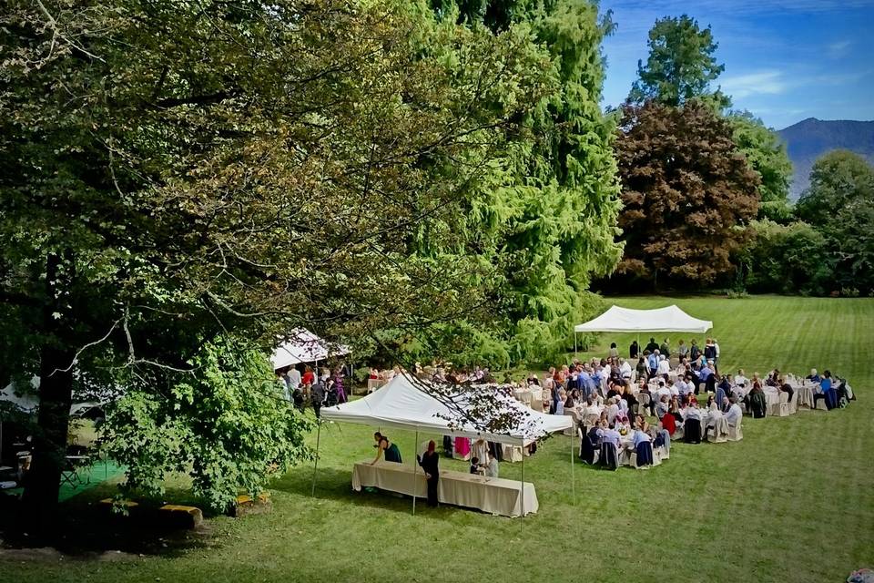 Villalara - Pranzo nel parco