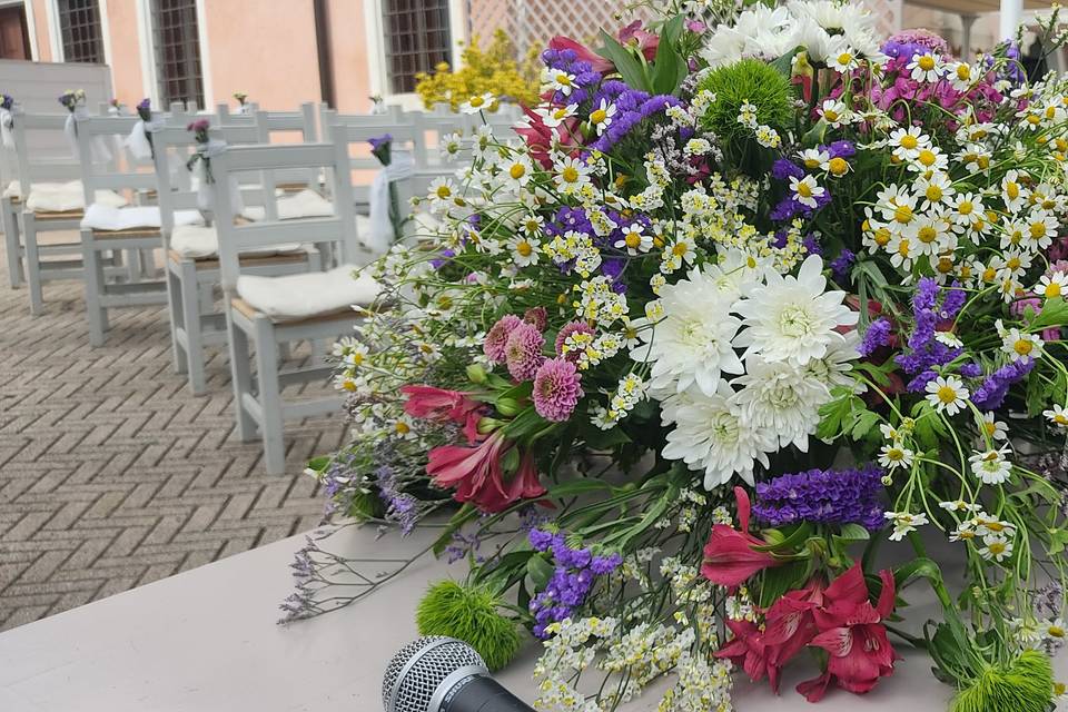 Composizione floreale