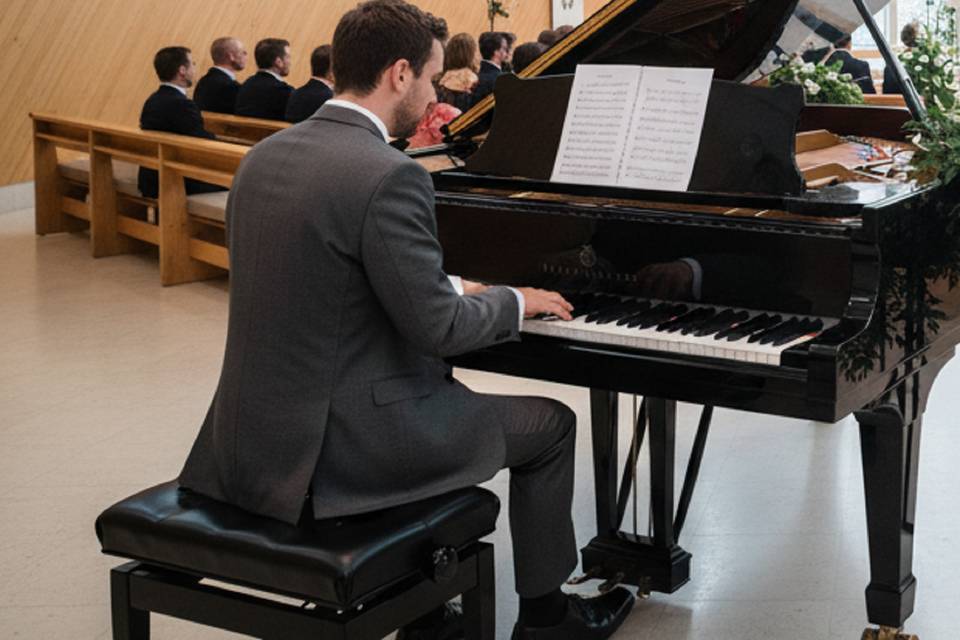 SamuSaele organista e pianista