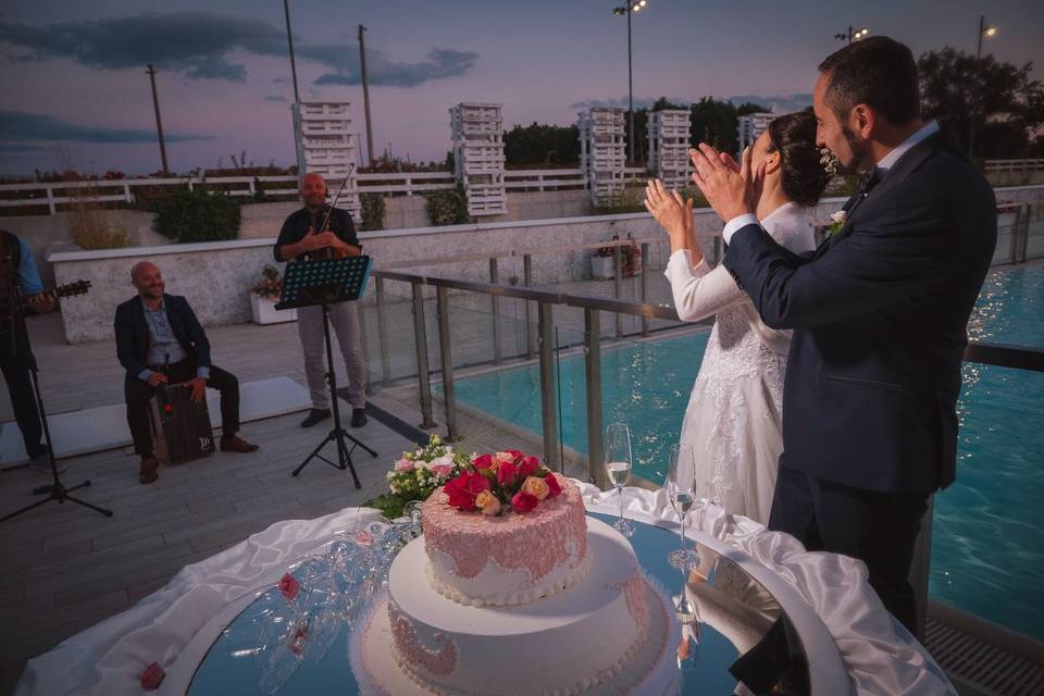 Il taglio torta in acustico