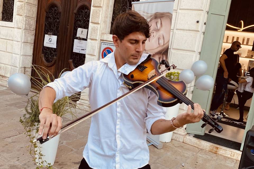 Riccardo Gianni Violinist