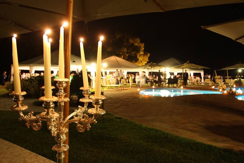 Matrimonio zona piscina