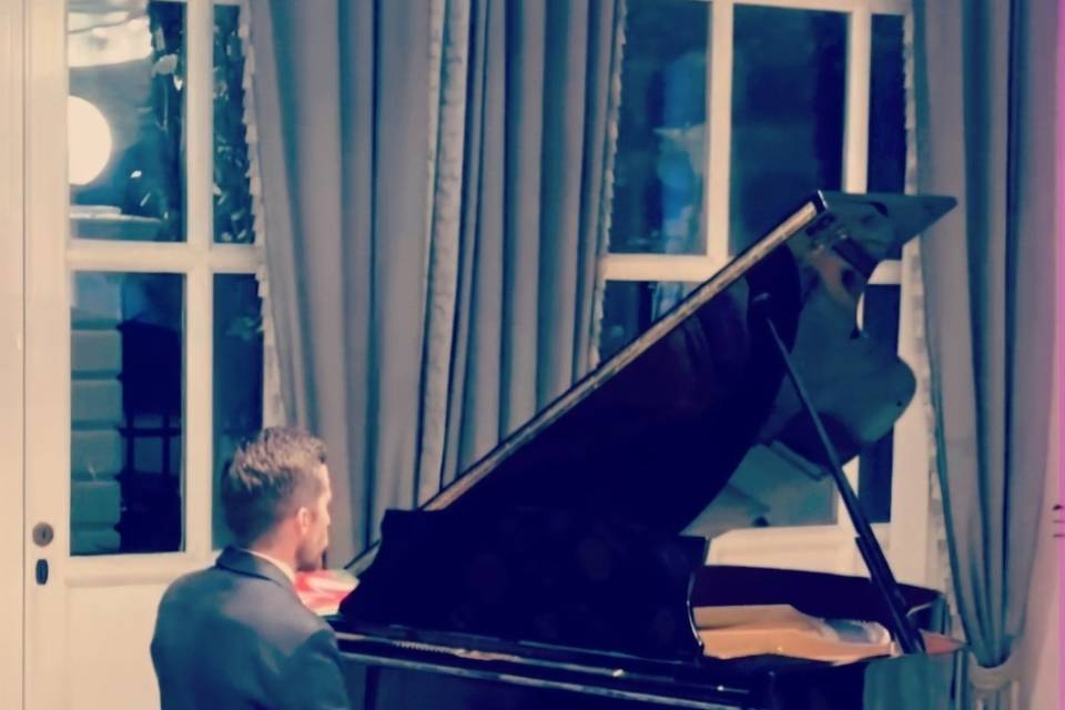 Roberto Bizziccheri Pianista
