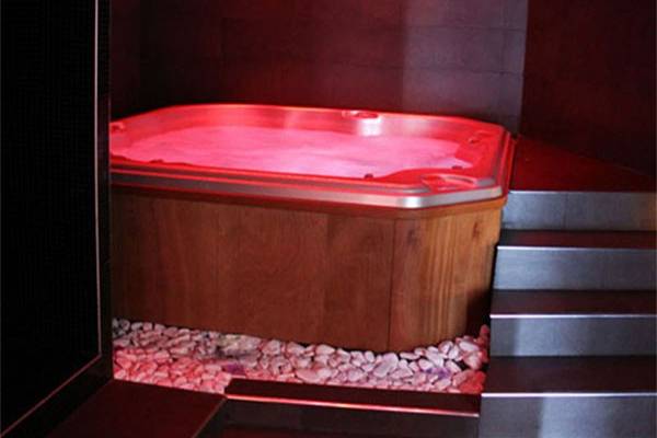 Cielo stellato jacuzzi rosso