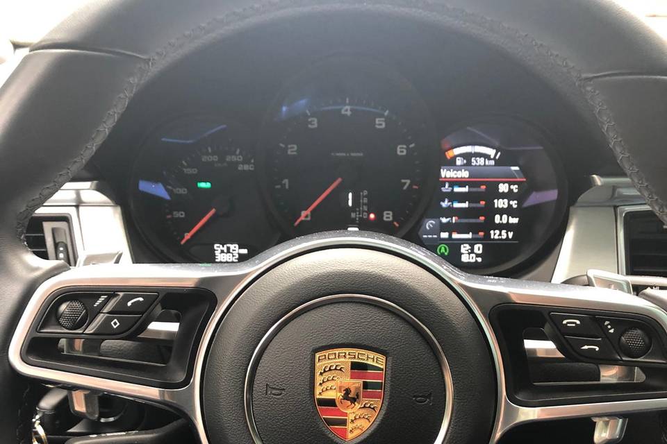 Porsche Macan Benzina dettaglio