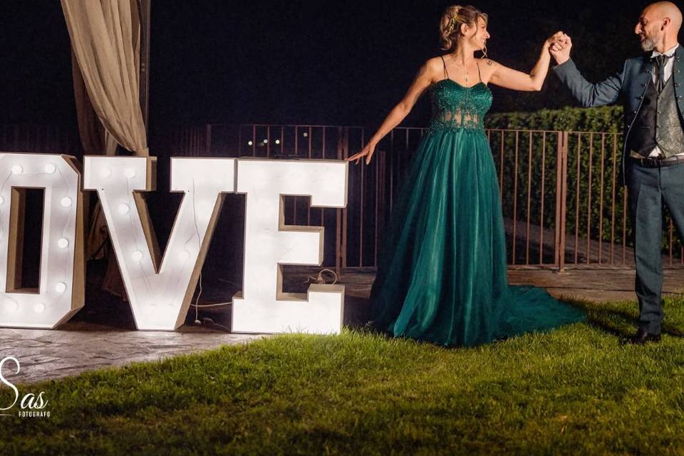 Scritta LOVE maxi