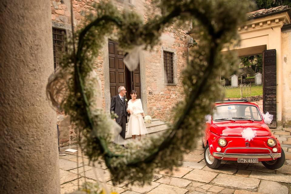 La 5oo con la sposa e il padre
