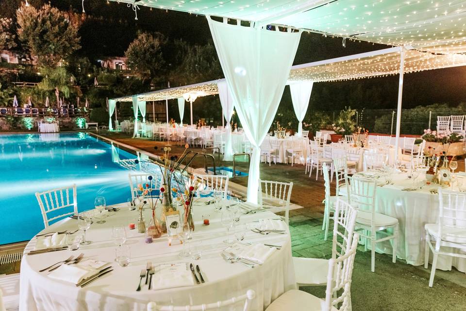 Allestimento tavoli