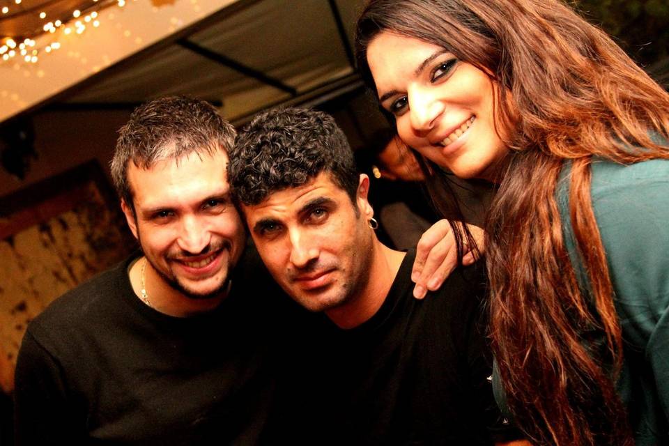 Live Trio