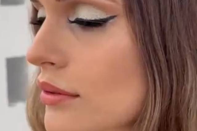 Jhassira - Make-up Artist