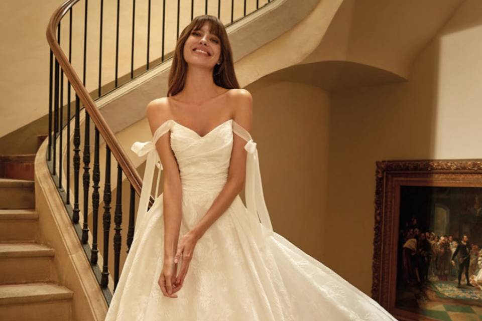 Nicole Milano by Pronovias