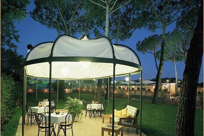 Gazebo nel giardino