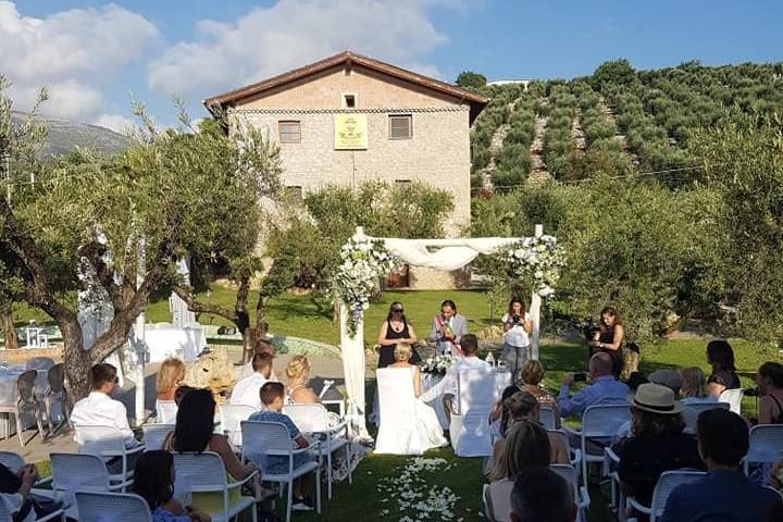 Matrimonio bordo piscina