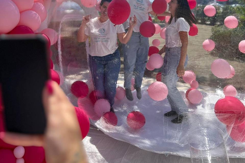 Balloon bubble House