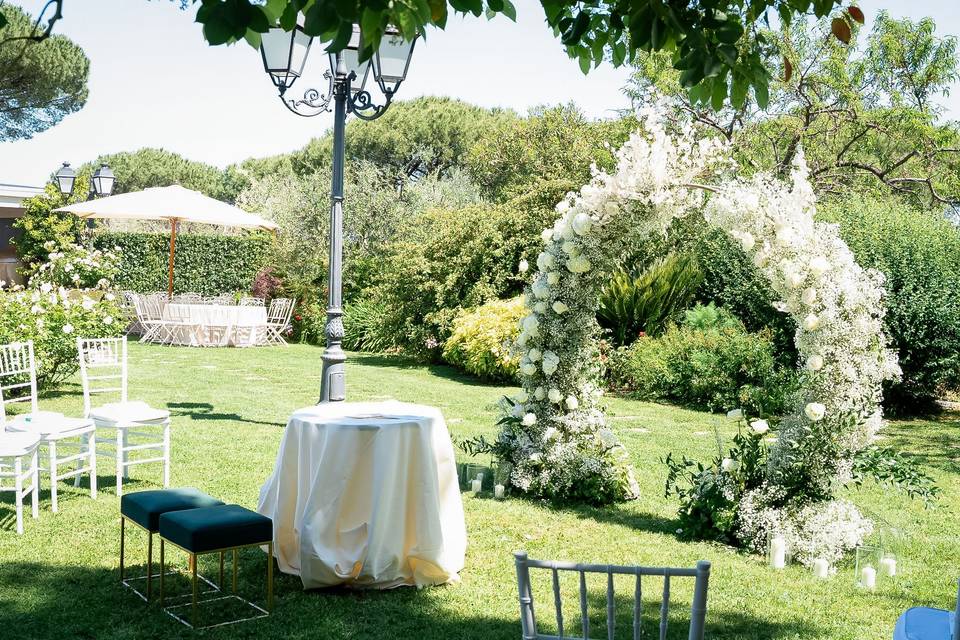 Losi Floral Designer