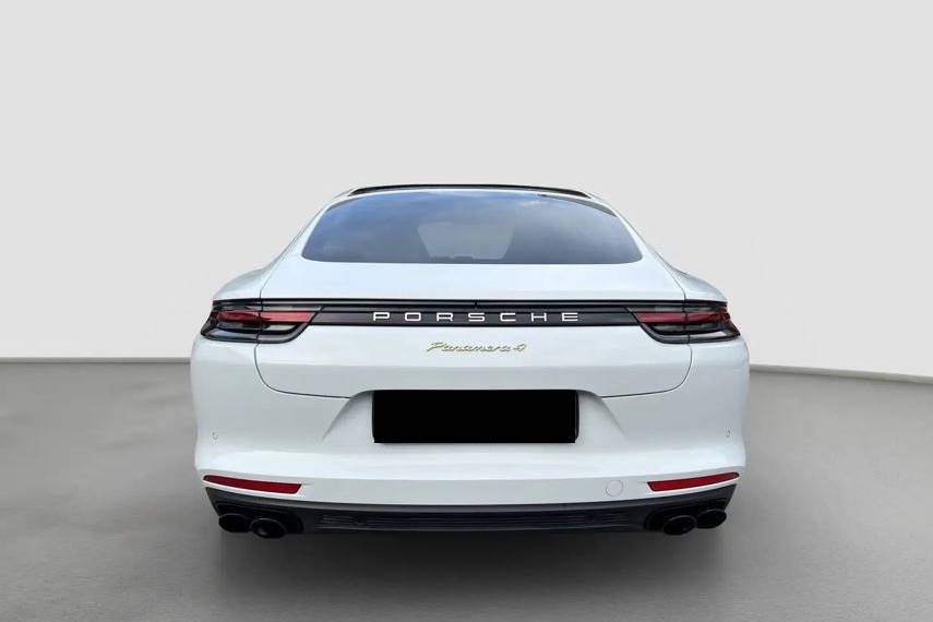 Nuova Porsche Panamera Hybrid