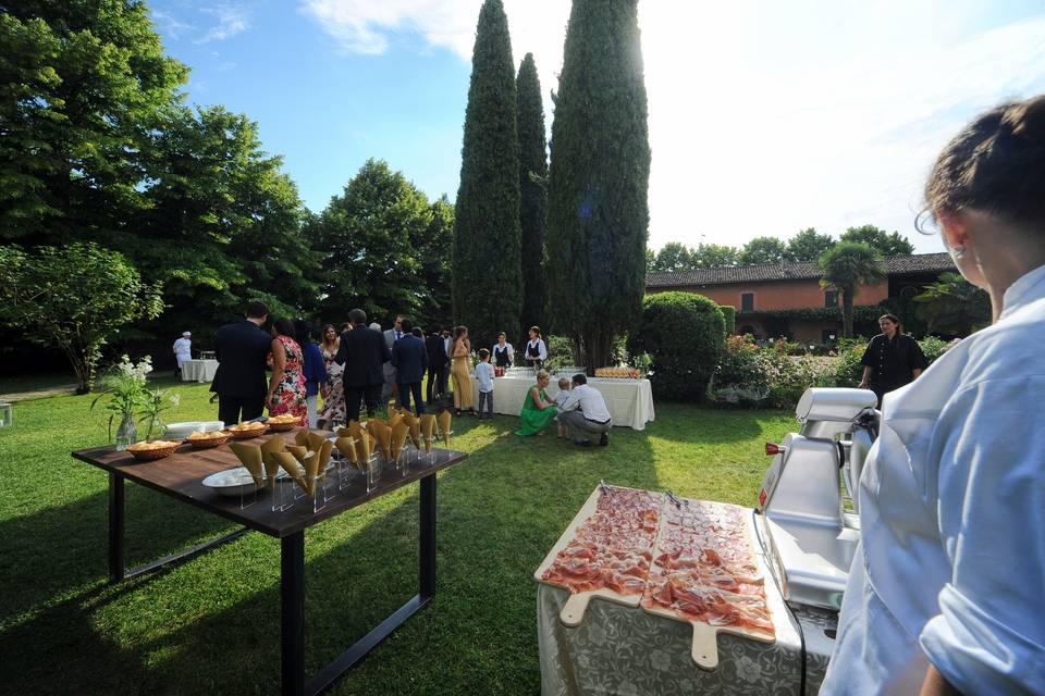 L'aperitivo nei chiostri