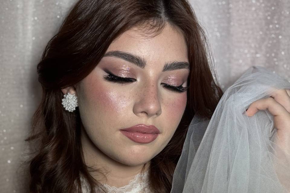 Make-up sposa dai toni freddi