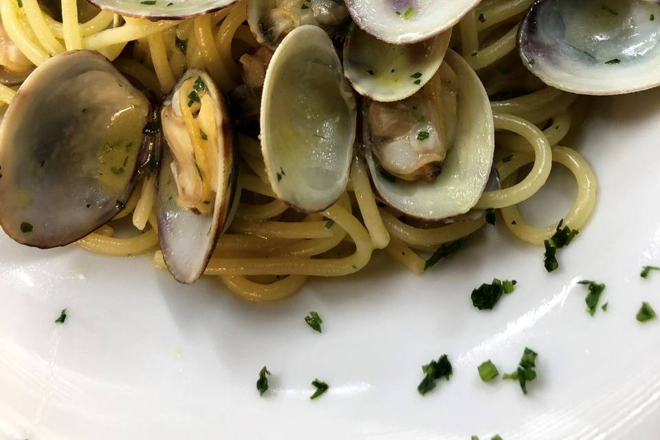 Spaghetti con vongole